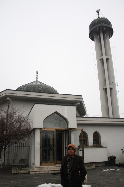 Masjid Milan, Italia